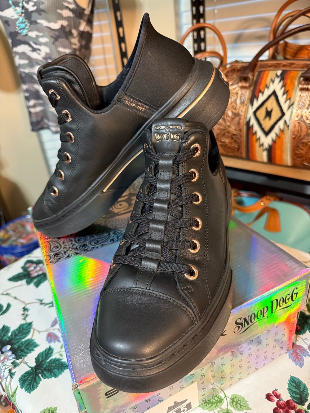 Snoop Dog slip in Skechers Black Leather Low-Top Sneakers with Rose Gold Accents